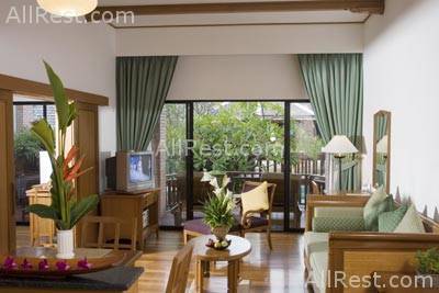 Woodlands Resort 7